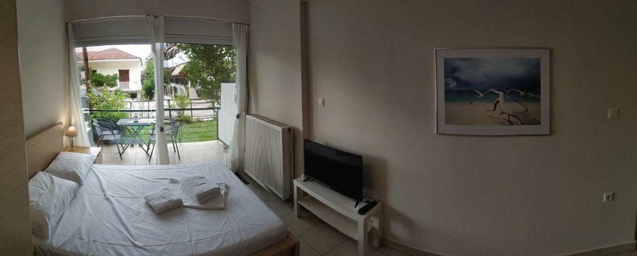 Ourania'S Apartments Kaména Vúrla Kültér fotó